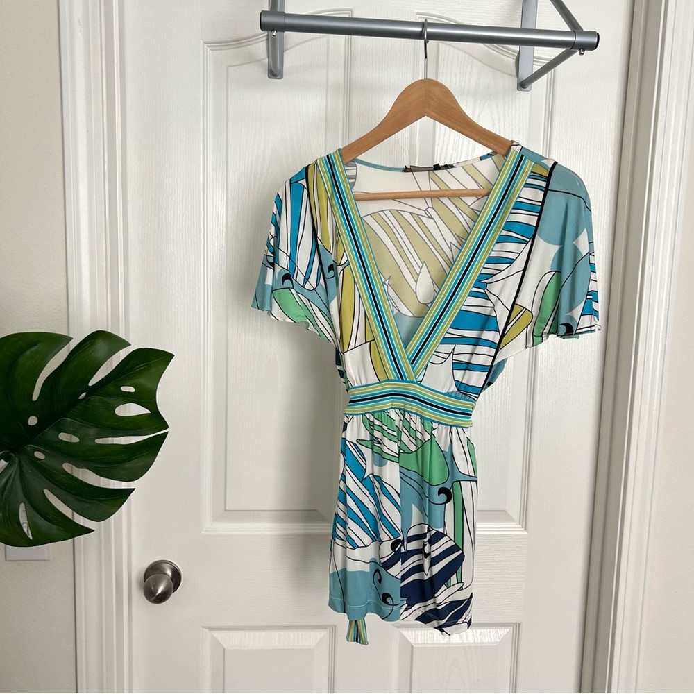 BCBG Patterned Tie Waist Top V neck